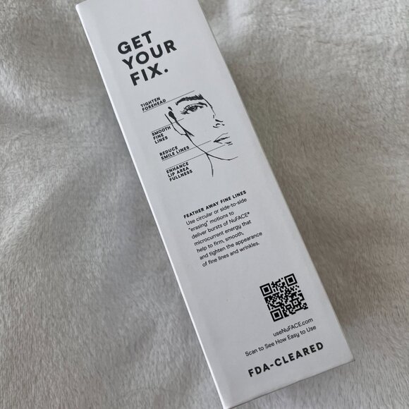 (Brand New) NuFACE FIX® Line Smoothing Microcurrent Device Set - Picture 3 of 5